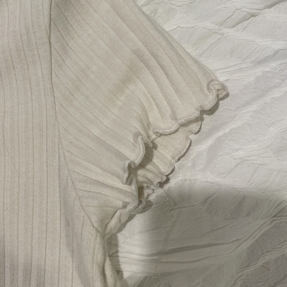 White tee - Picture 4 of 4